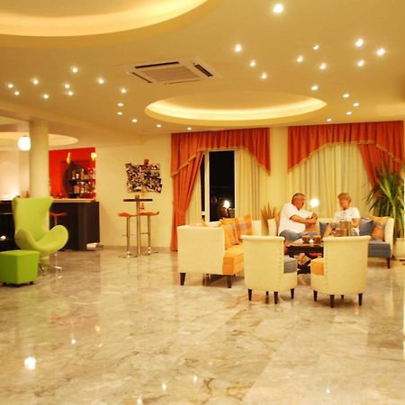 Ermioni Hotel Paralia Kourna 外观 照片