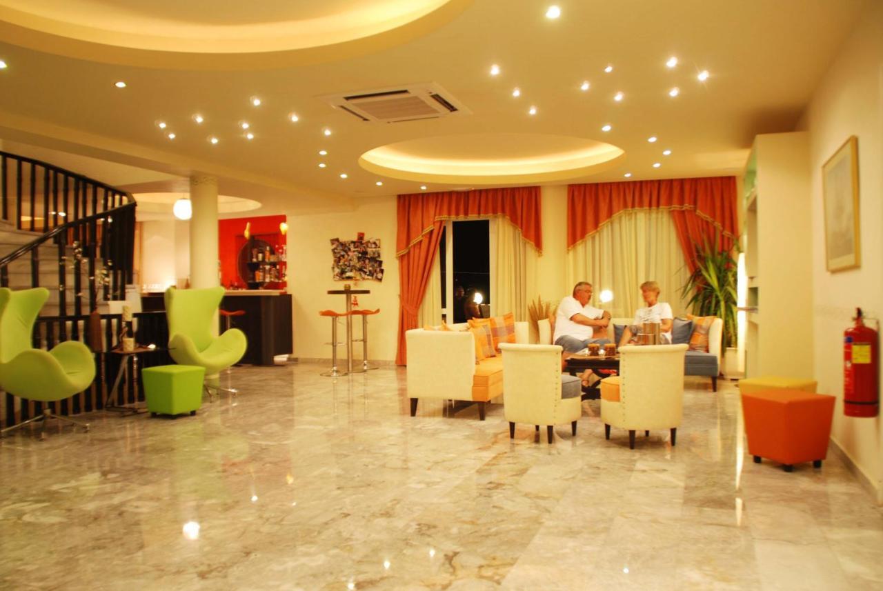 Ermioni Hotel Paralia Kourna 外观 照片
