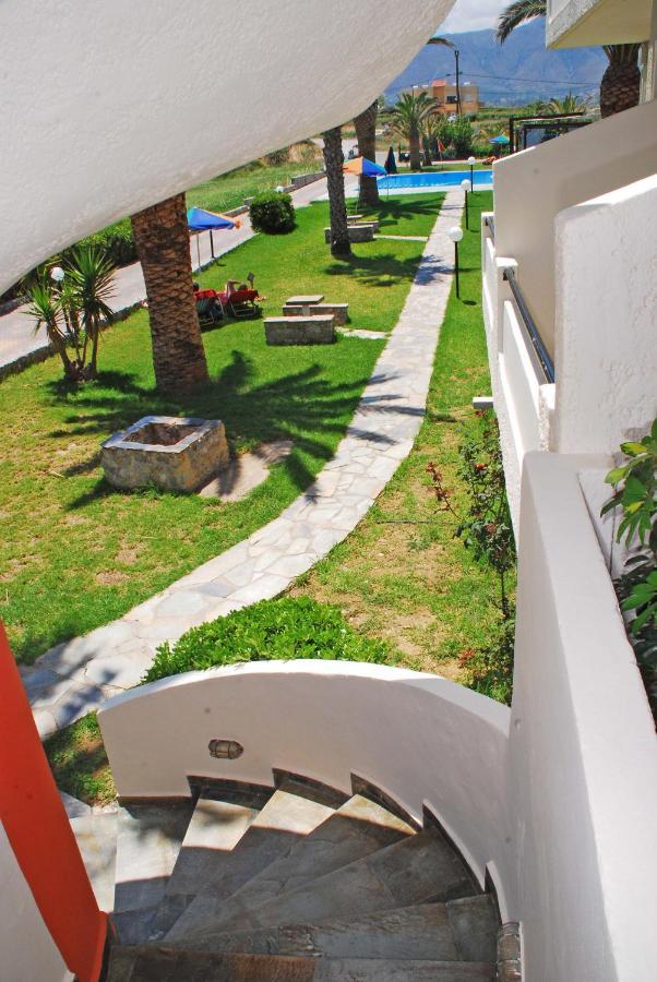 Ermioni Hotel Paralia Kourna 外观 照片