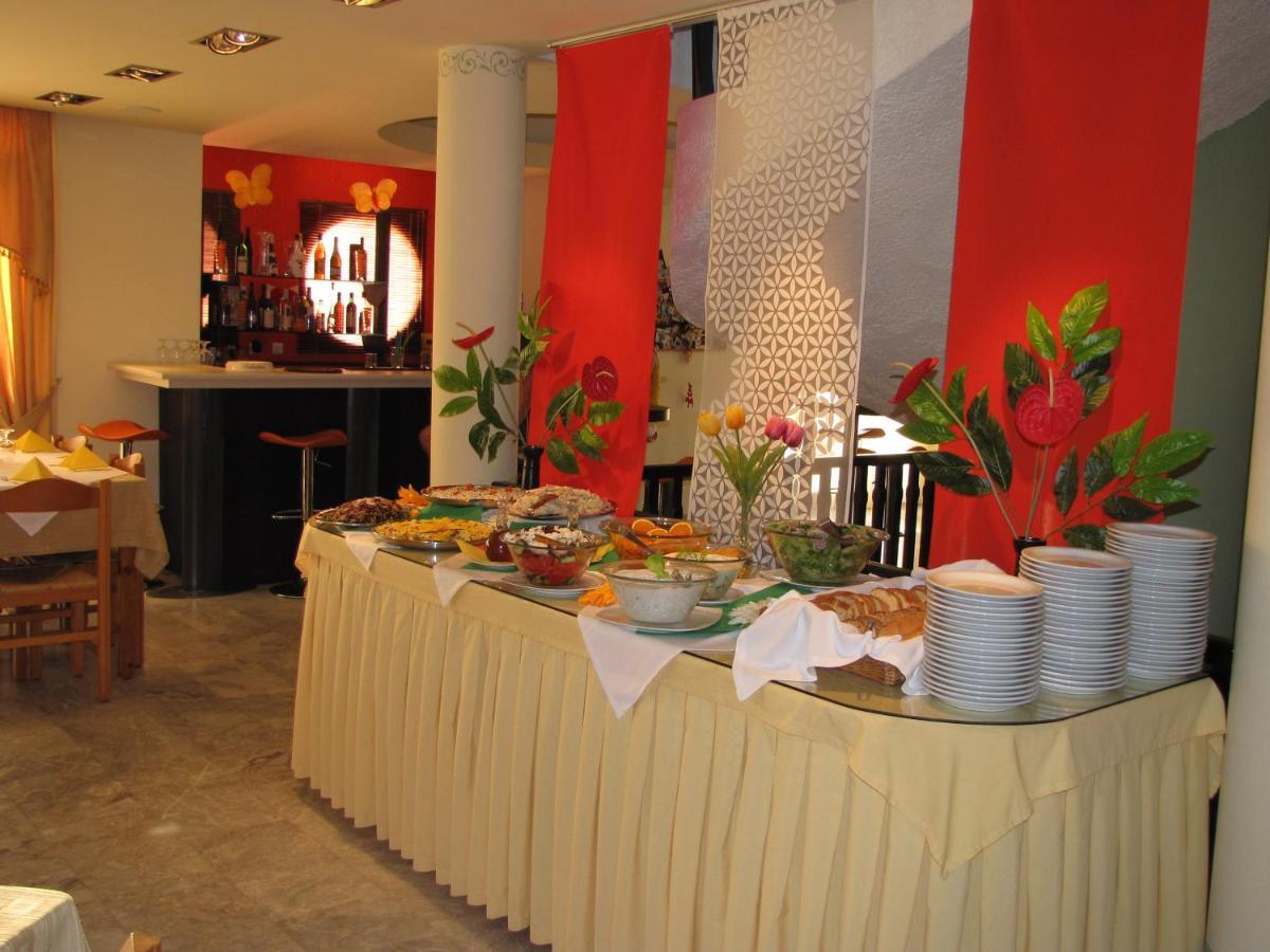 Ermioni Hotel Paralia Kourna 外观 照片