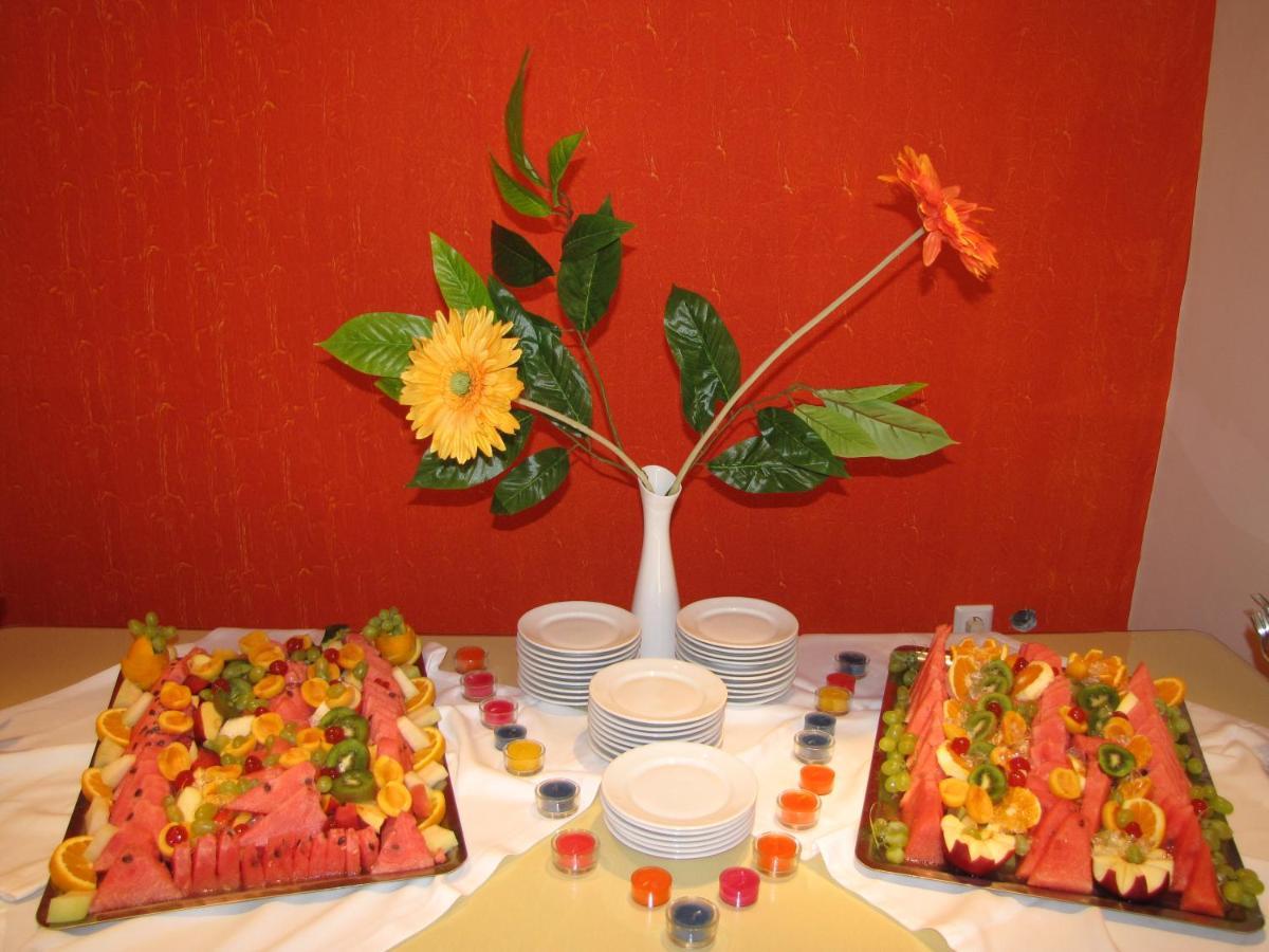 Ermioni Hotel Paralia Kourna 外观 照片